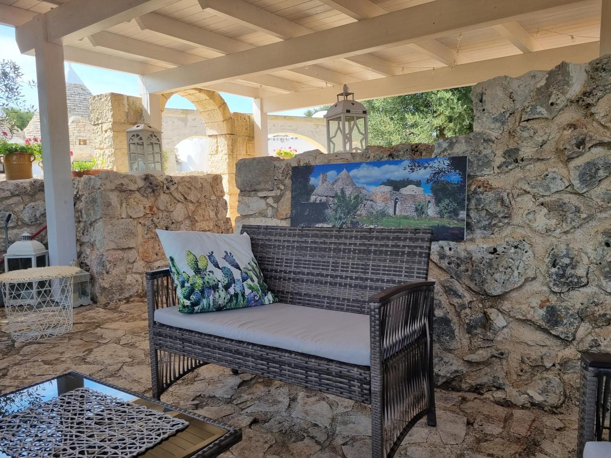 Trulli Di Spinaruta Bed & Breakfast กร็อตตาเย ภายนอก รูปภาพ