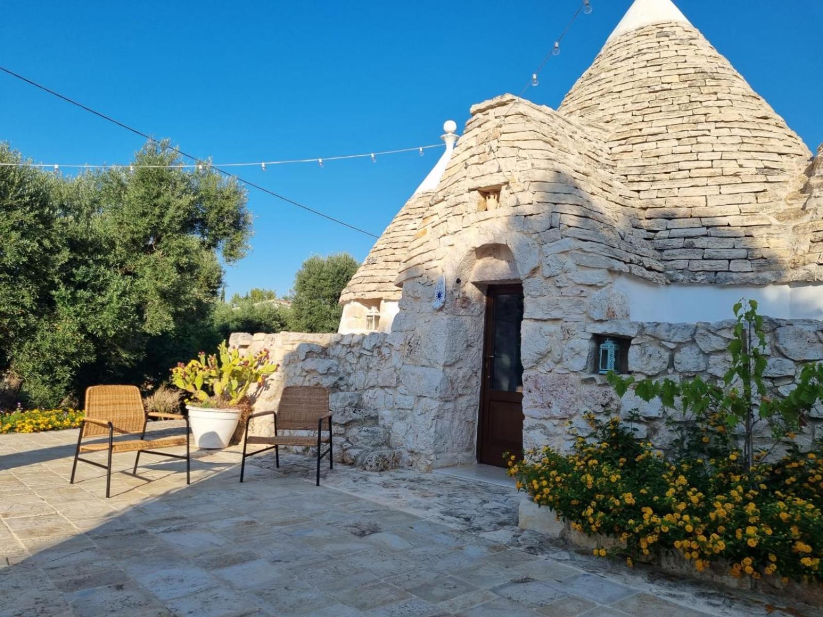 Trulli Di Spinaruta Bed & Breakfast กร็อตตาเย ภายนอก รูปภาพ