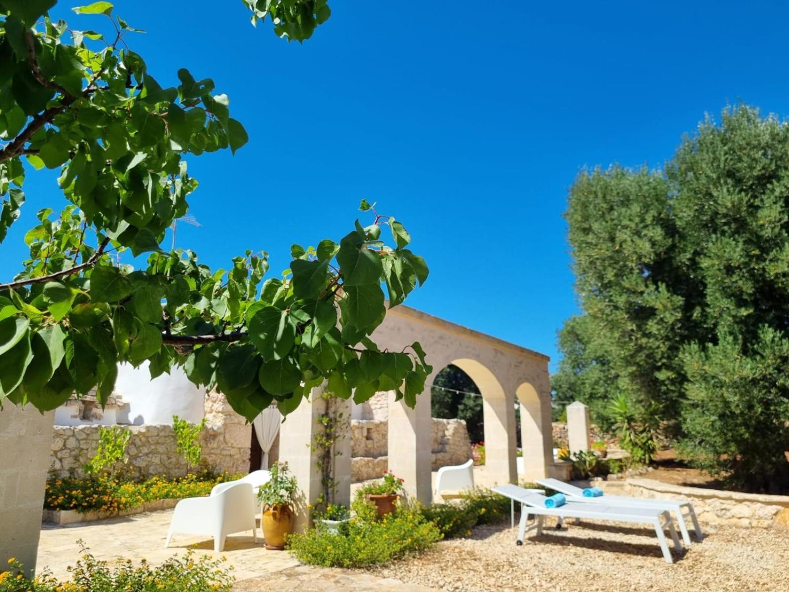 Trulli Di Spinaruta Bed & Breakfast กร็อตตาเย ภายนอก รูปภาพ