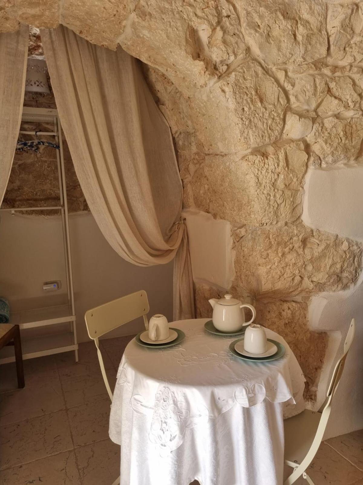 Trulli Di Spinaruta Bed & Breakfast กร็อตตาเย ภายนอก รูปภาพ