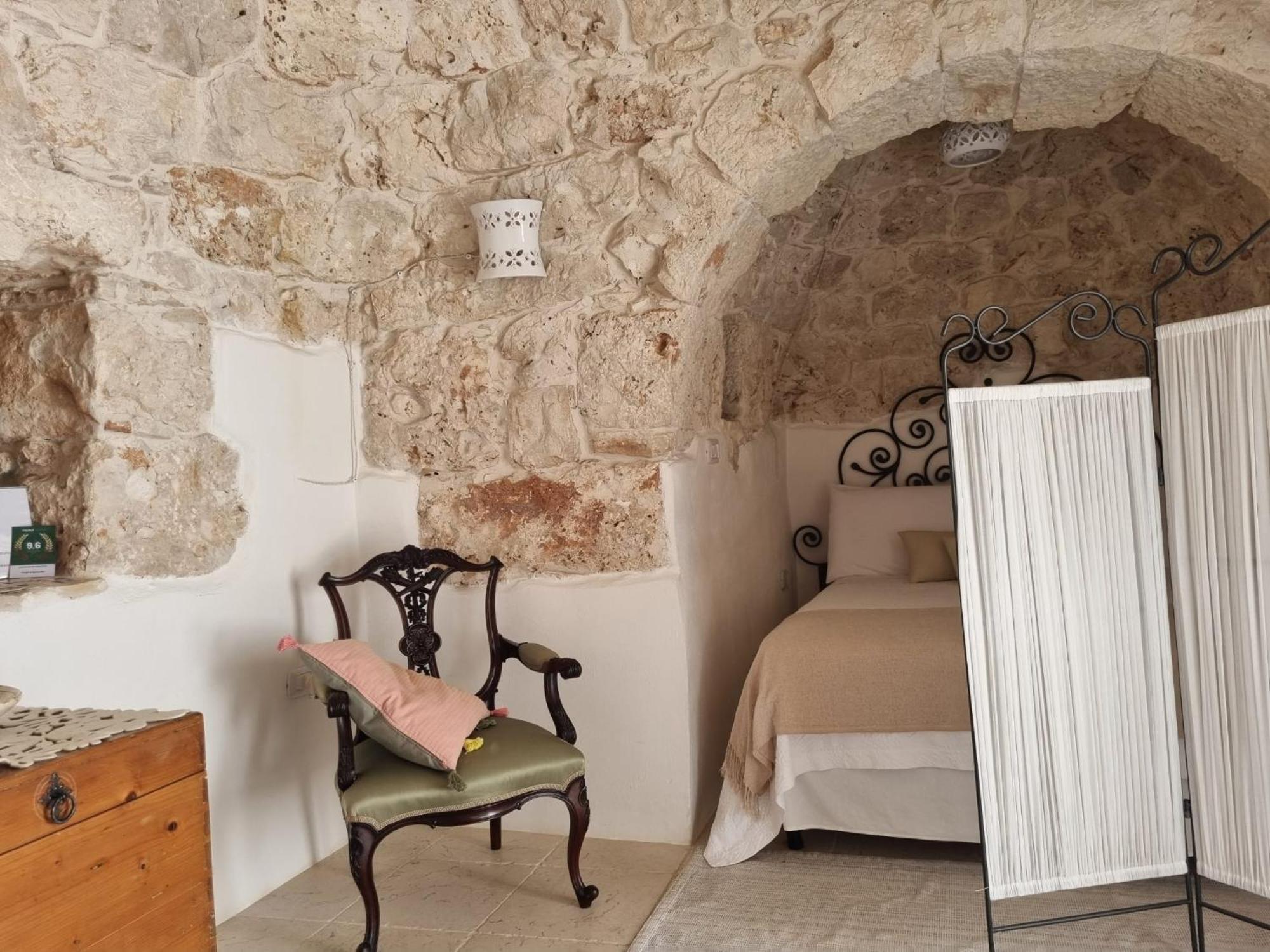 Trulli Di Spinaruta Bed & Breakfast กร็อตตาเย ภายนอก รูปภาพ