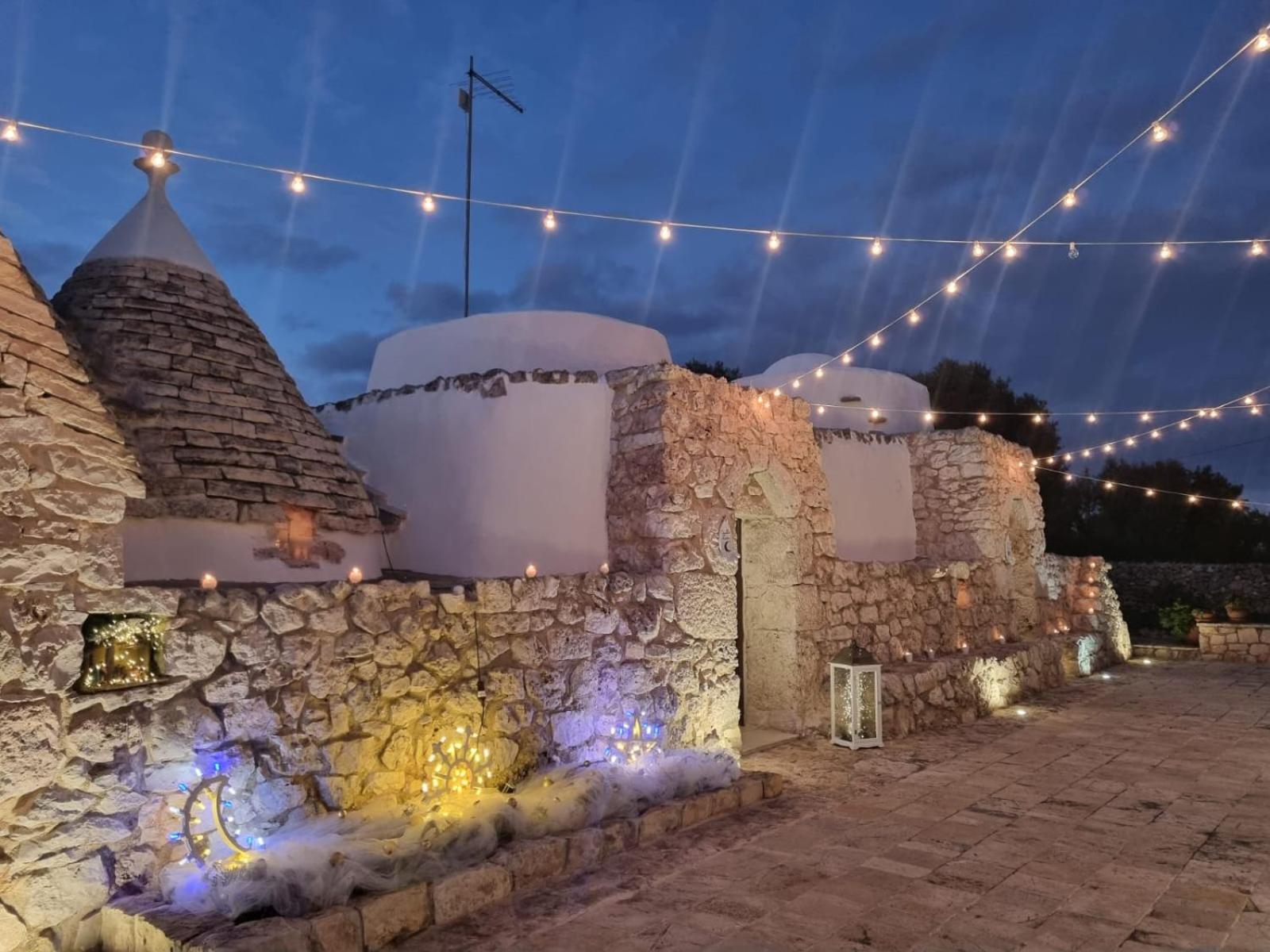 Trulli Di Spinaruta Bed & Breakfast กร็อตตาเย ภายนอก รูปภาพ
