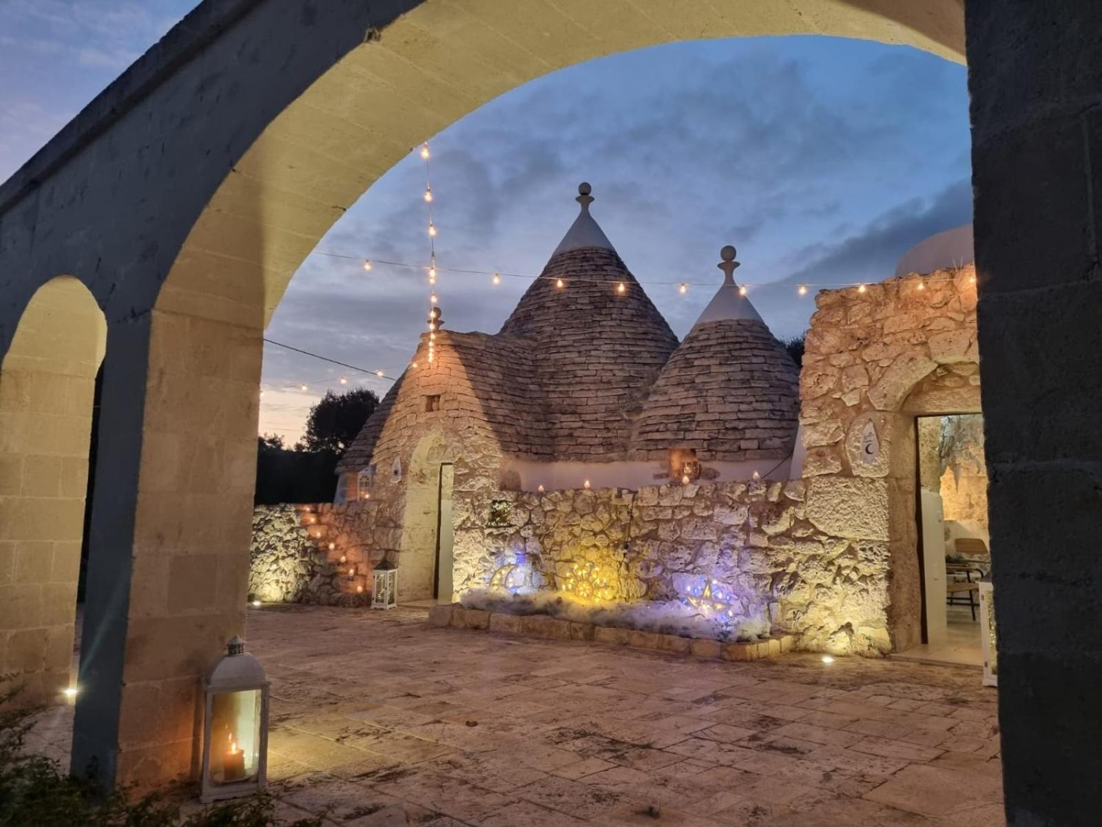 Trulli Di Spinaruta Bed & Breakfast กร็อตตาเย ภายนอก รูปภาพ